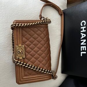 Chanel Boy bag , Grained Calfskin & Gold-Tone Metal 
Tan color